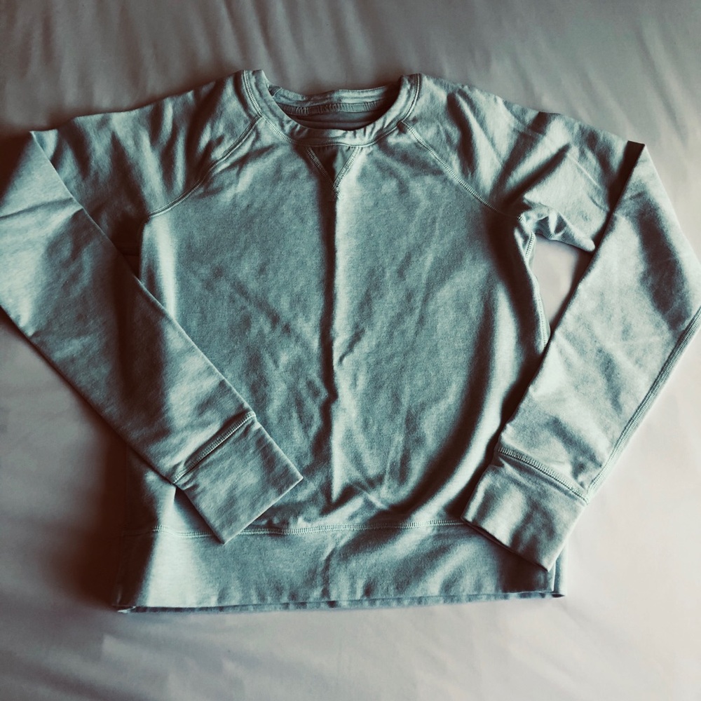 Lululemon sweat shirt SS 6-7